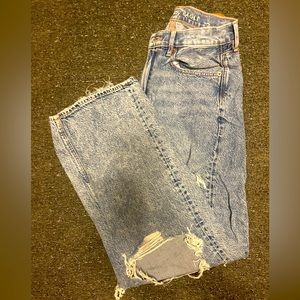 American Eagle baggy jeans
